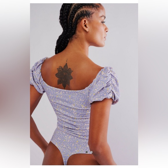 XS printed Bella bodysuit in chambray combo EUC - Picture 3 of 9